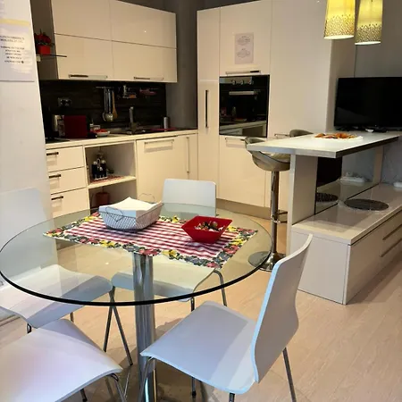 Metro B Per Colosseo - A Casa Di Matteo&ale *